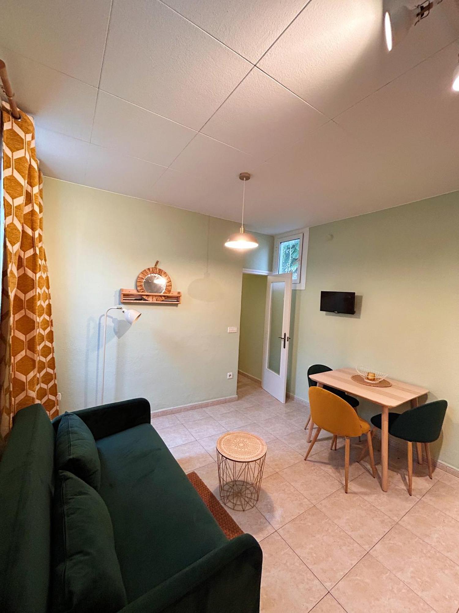 Apartment Market *